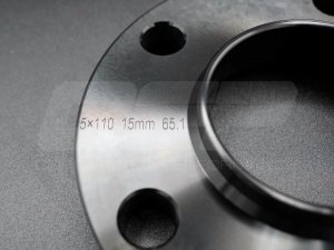 Alfa Romeo Stelvio Wheel Spacers - CFP - 15mm - Black - set of 2 w/ extended bolts